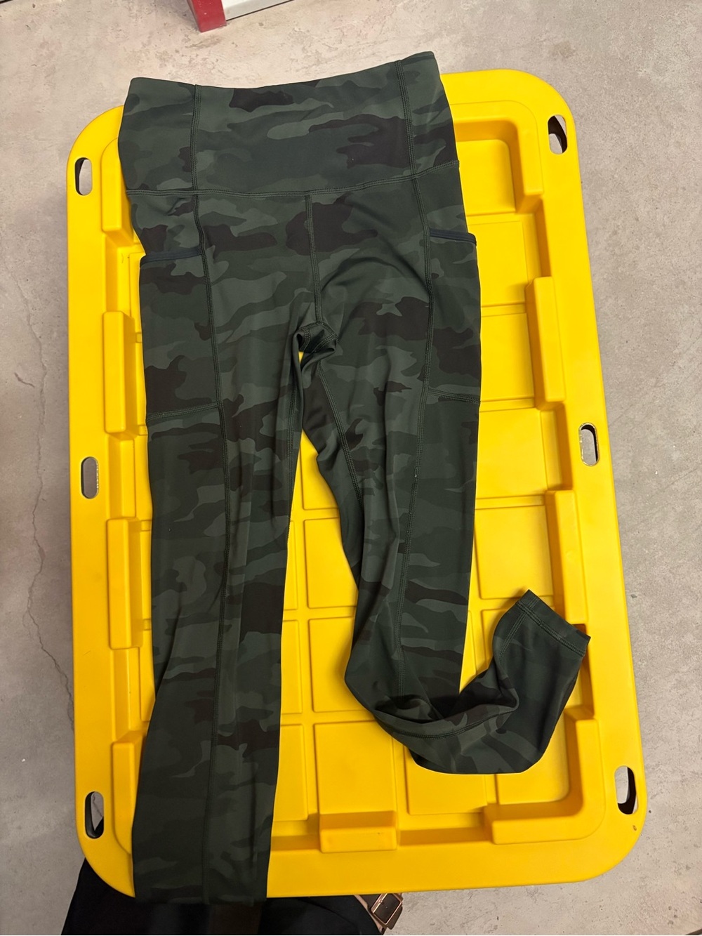 RVCA Dark Green Camo High-Waist Leggings